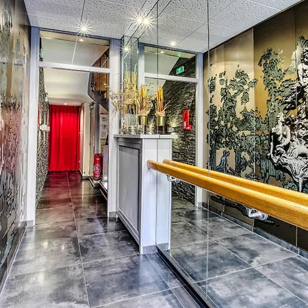호텔 Cit'hotel La