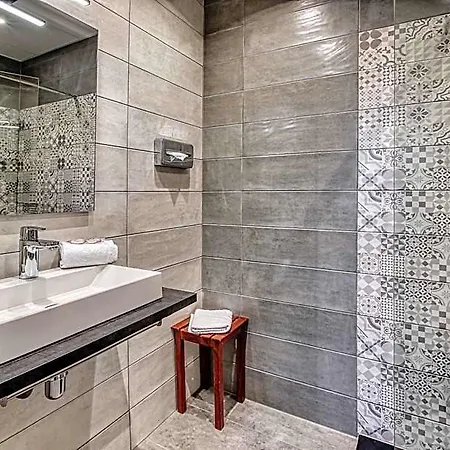 Cit'hotel La מלון