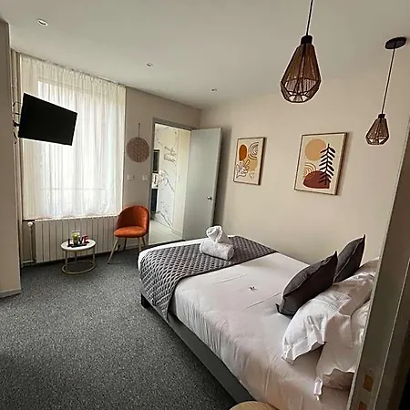 מלון Cit'hotel La 3*
